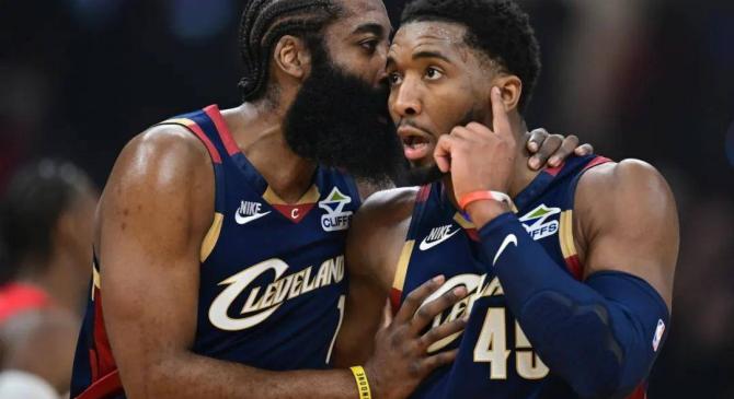 开云手机版 -騎(qí)士教练的用人昏招，與(yǔ)藏(cáng)在弧顶的致(zhì)命软肋