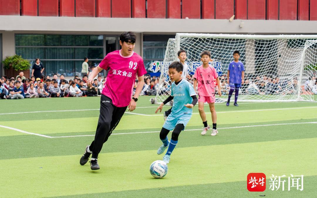 师生对战，学生队最后时刻绝杀逆转！小营小学“校超”联赛燃情开幕