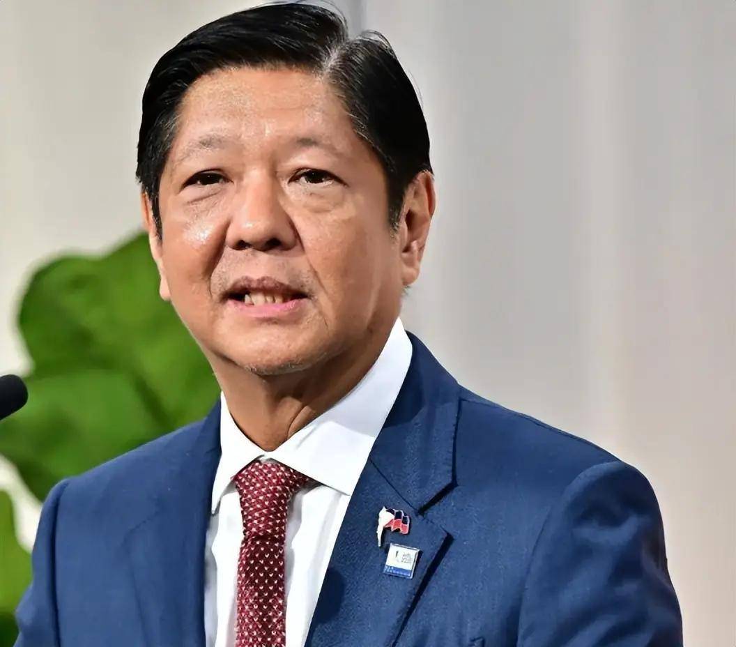 中俄默契配合?菲律宾防长刚被制裁,普京高调祝贺,美算盘落空